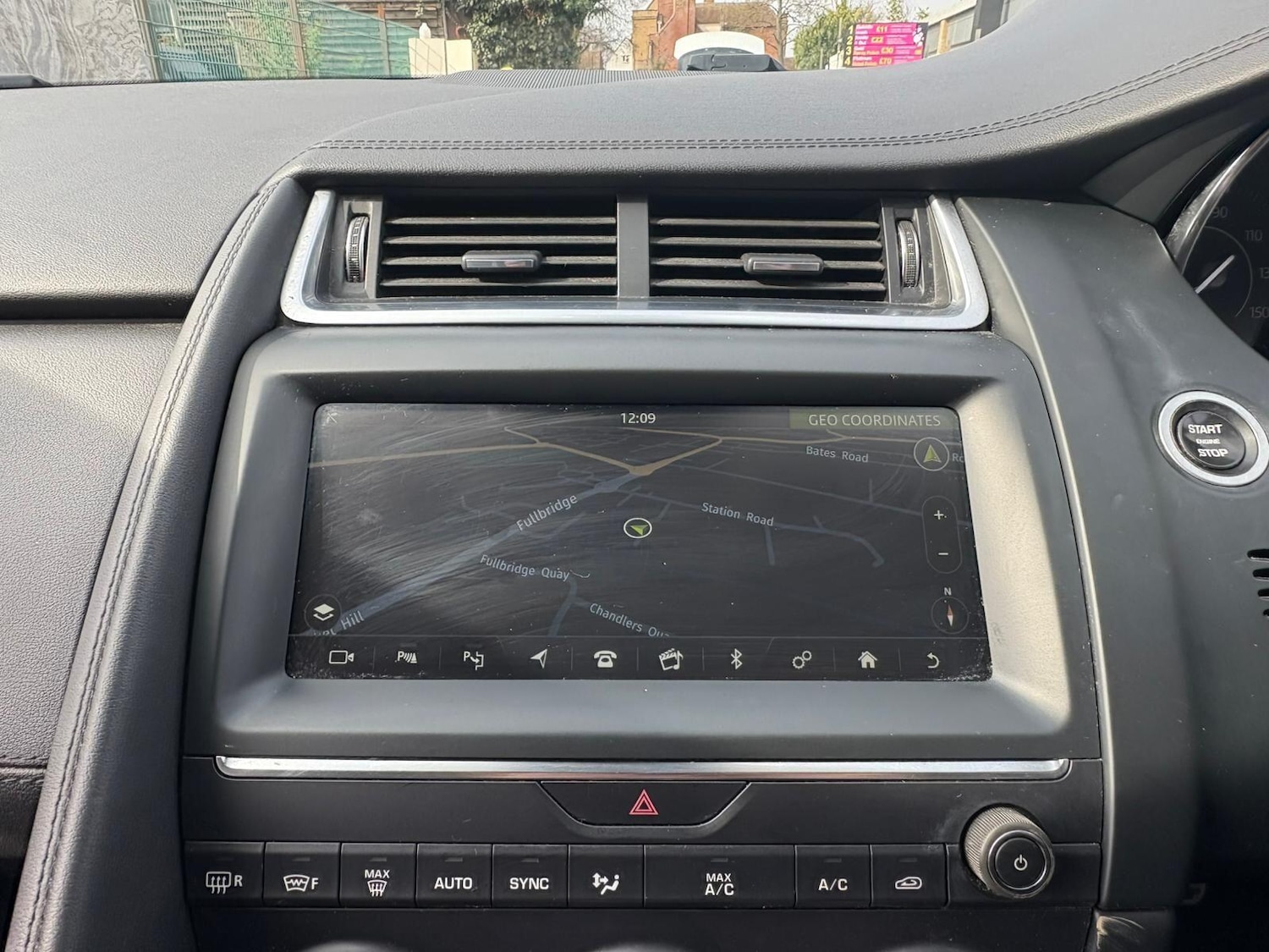 Used Jaguar E-Pace 2018 for sale - 77970179: Photo 4