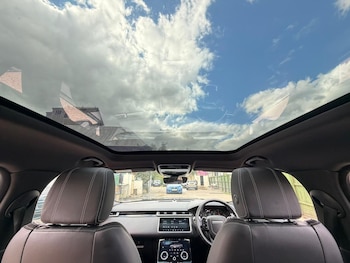 Used Land Rover Range Rover Velar 2018 for sale - 78260328: Photo