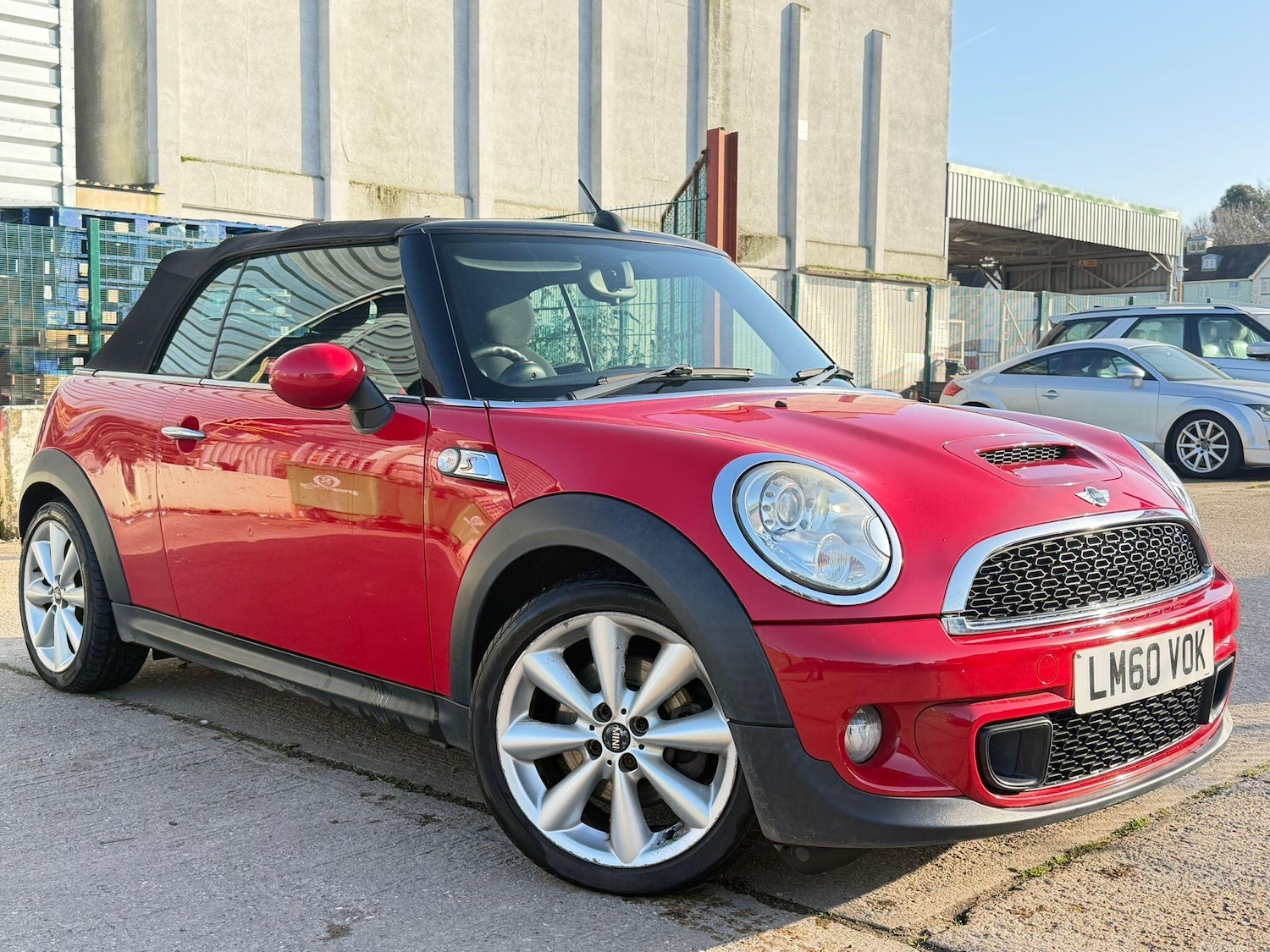 Used MINI Convertible 2011 for sale - 77670355: Photo 1