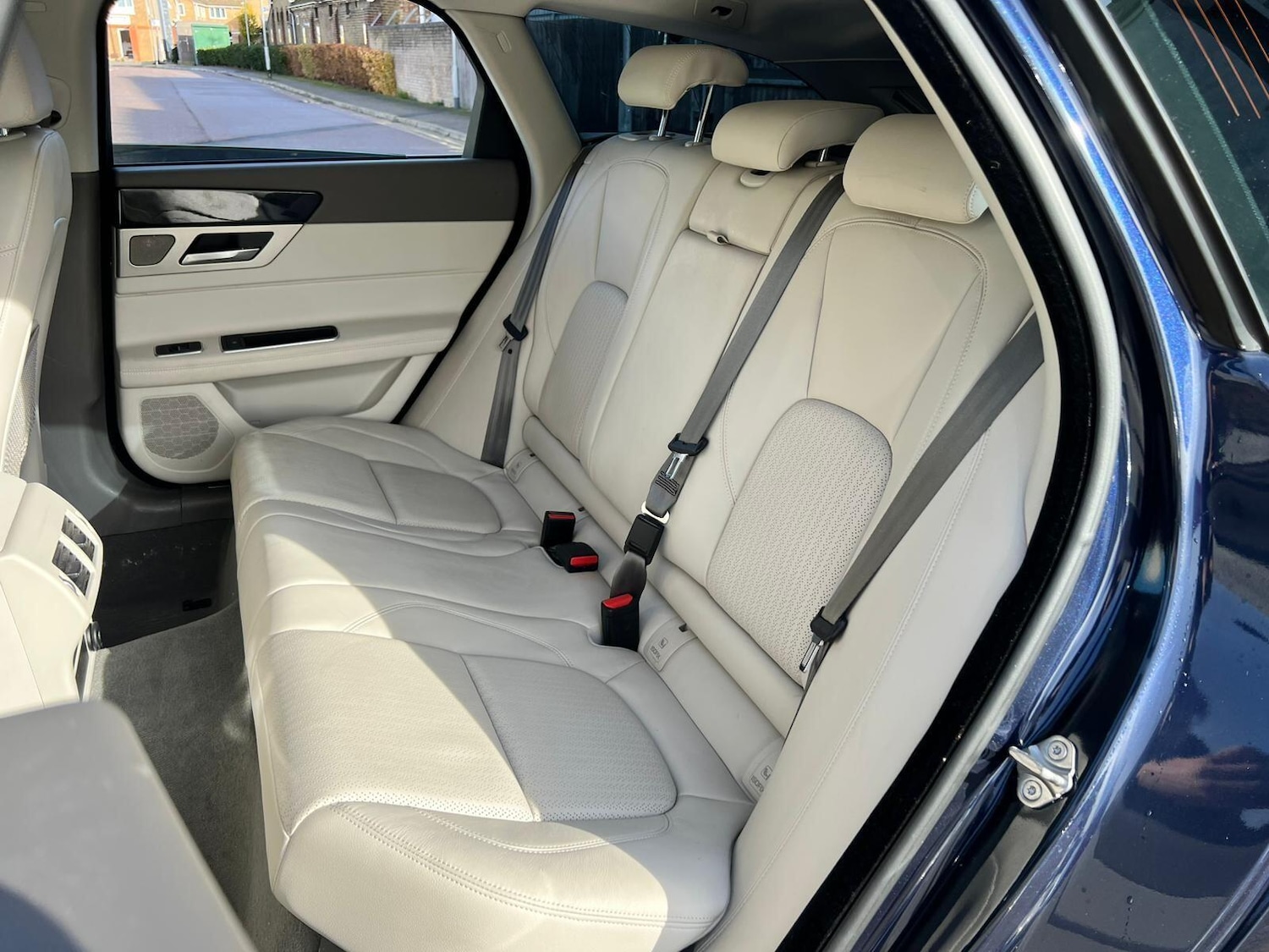 Used Jaguar XF 2018 for sale - 76424714: Photo 21