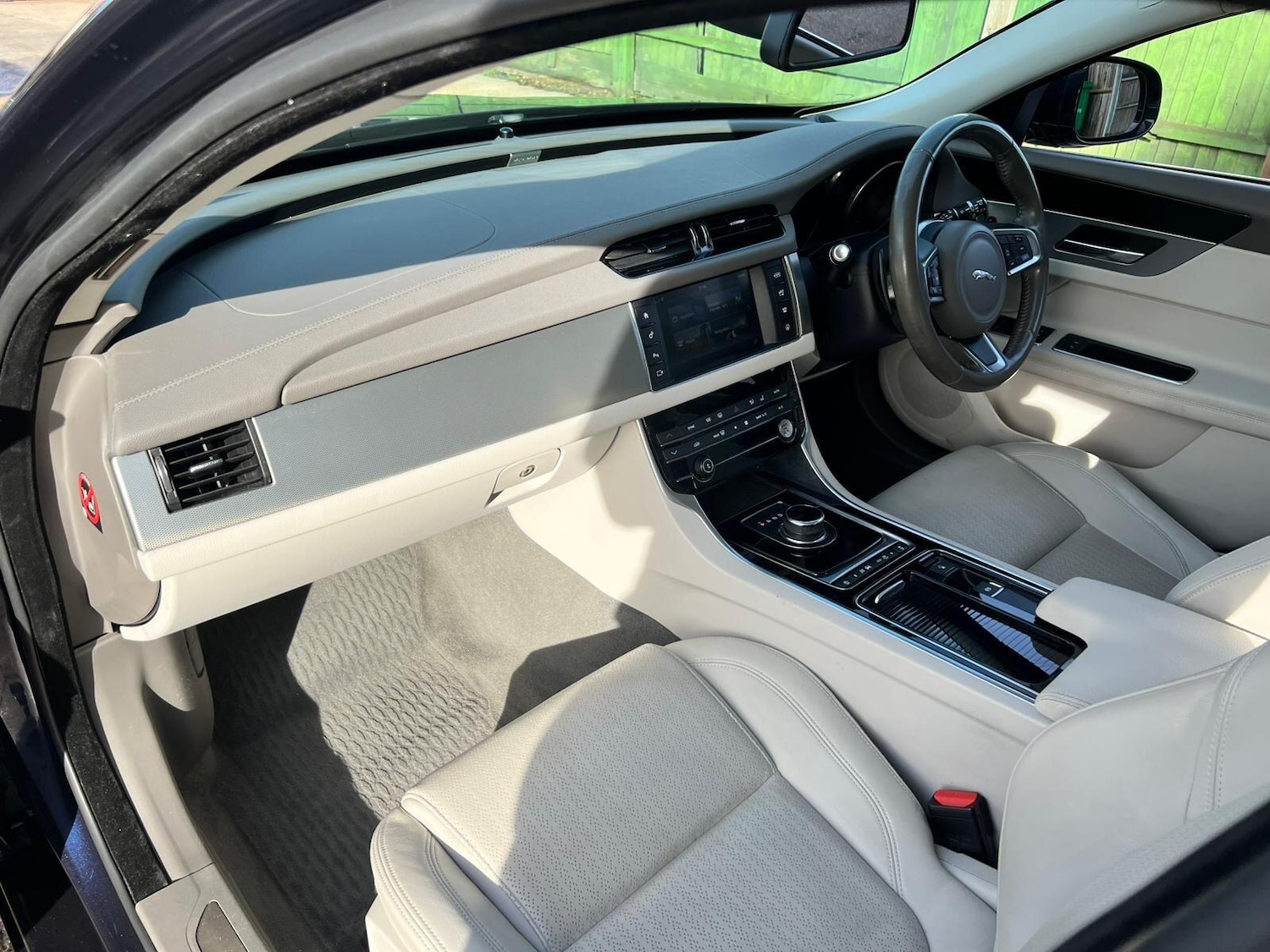 Used Jaguar XF 2018 for sale - 76424714: Photo 22