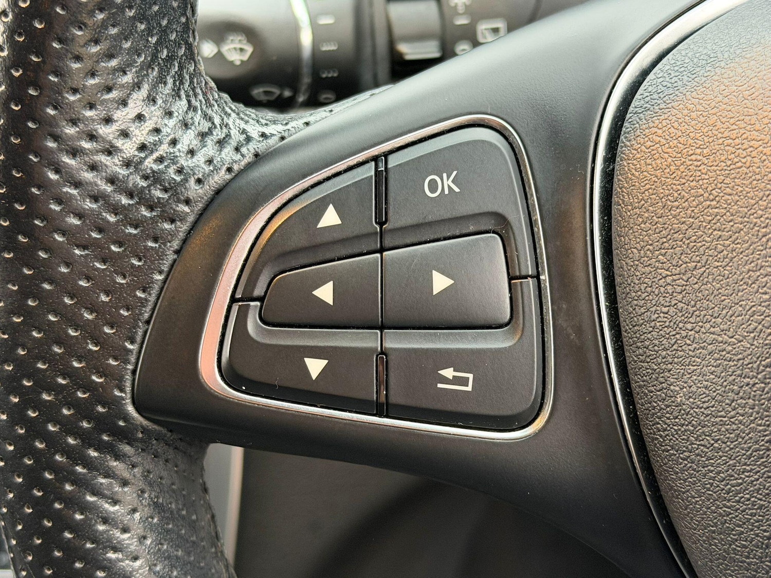 Used Mercedes-Benz GLA 2018 for sale - 77345631: Photo 23