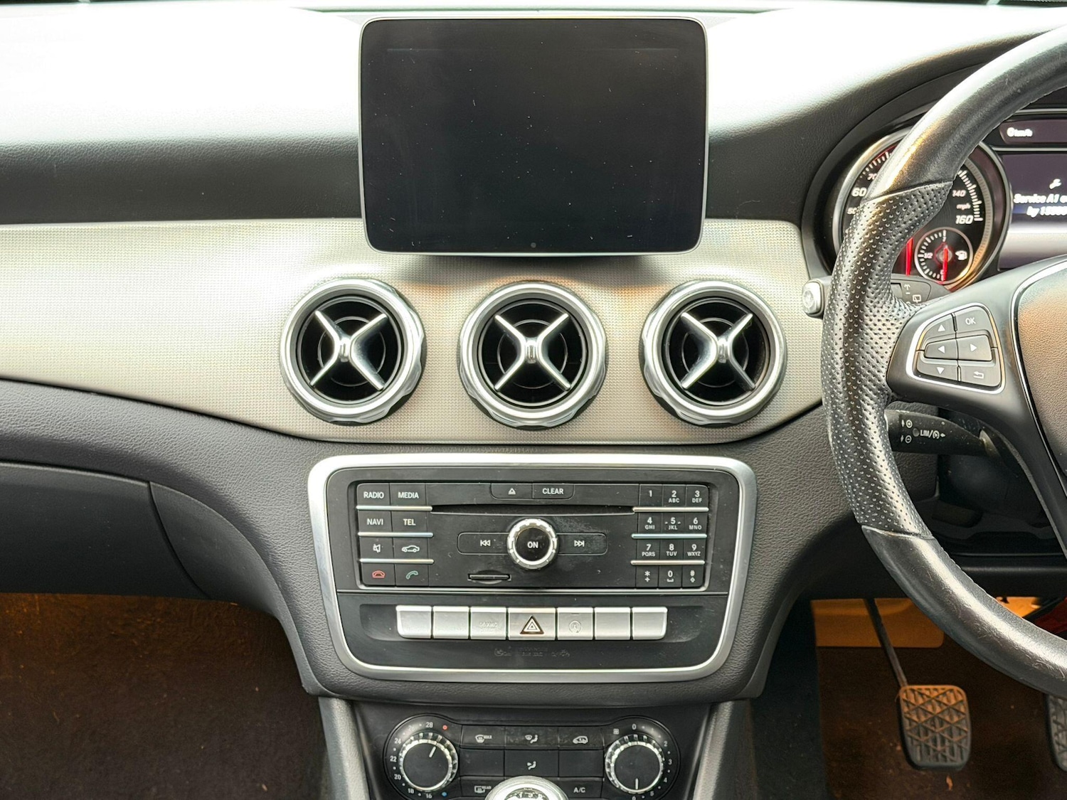 Used Mercedes-Benz GLA 2018 for sale - 77345631: Photo 31