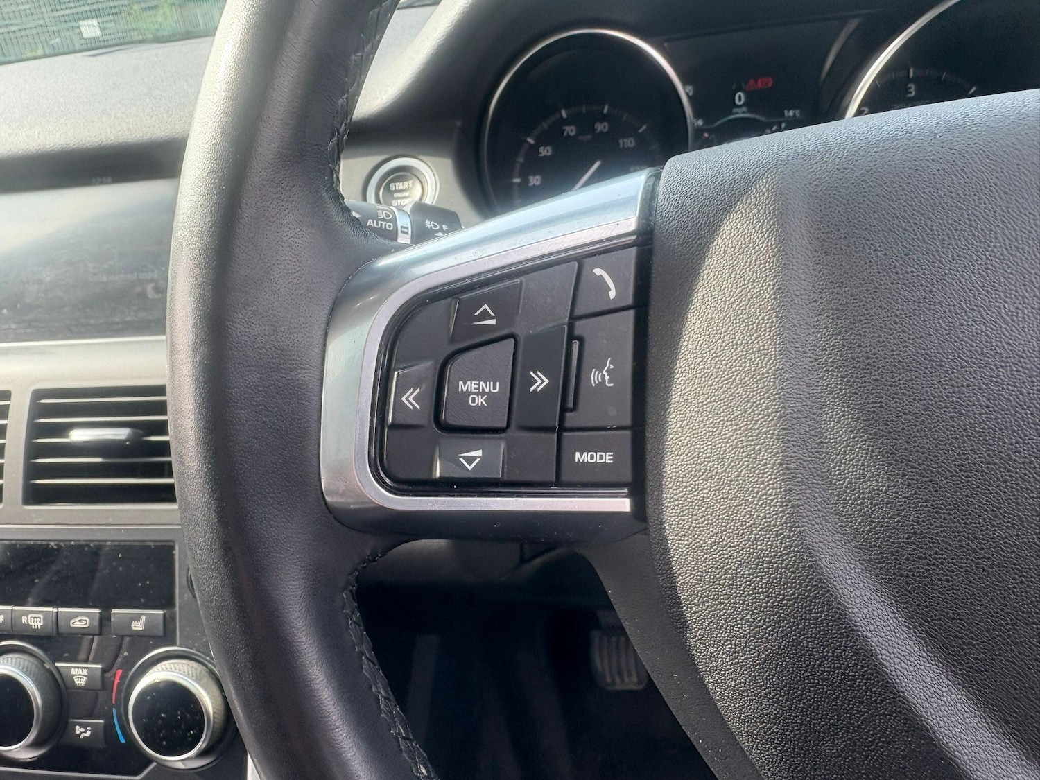 Used Land Rover Discovery Sport 2019 for sale - 77994085: Photo 22