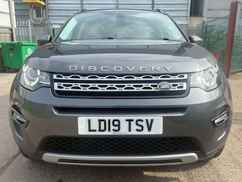 Used Land Rover Discovery Sport 2019 for sale - 77994085: Photo