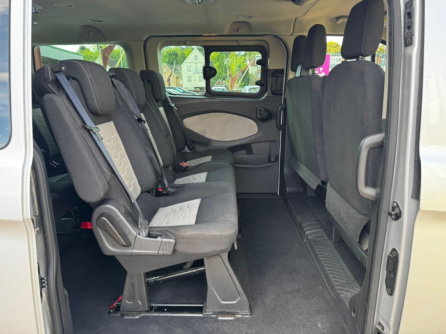 Used Ford Tourneo Custom 2015 for sale - 76071846: Photo 12