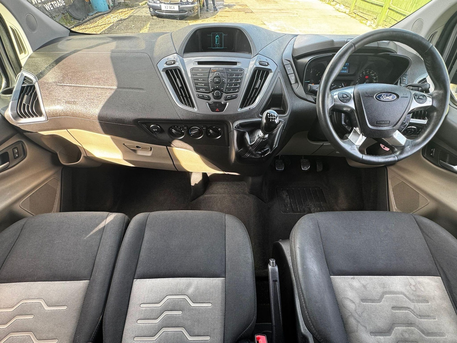 Used Ford Tourneo Custom 2015 for sale - 76071846: Photo 17