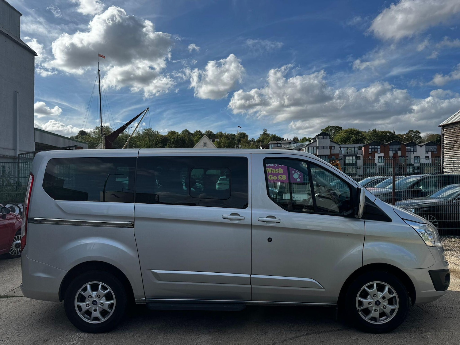 Used Ford Tourneo Custom 2015 for sale - 76071846: Photo 2