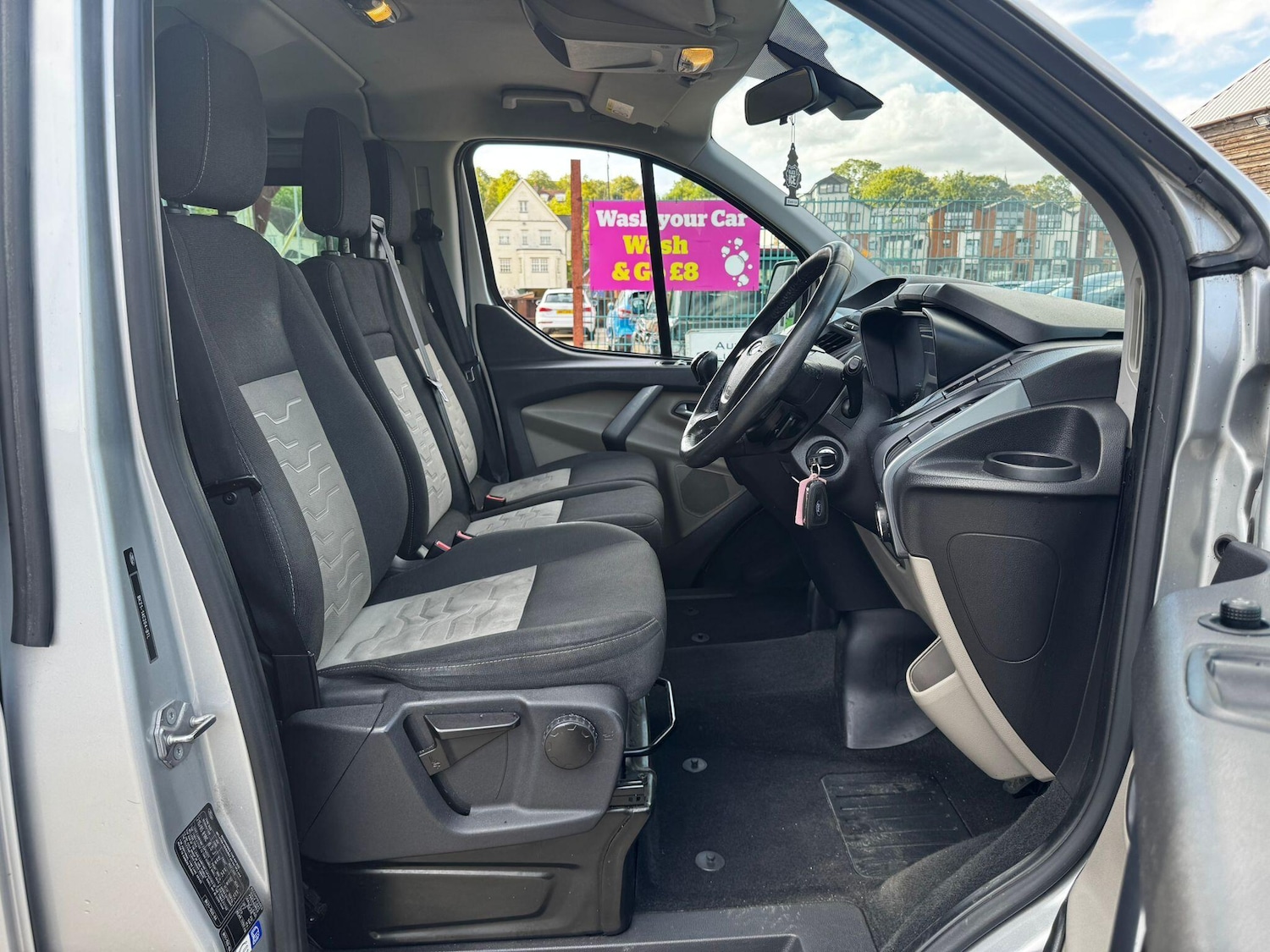 Used Ford Tourneo Custom 2015 for sale - 76071846: Photo 9