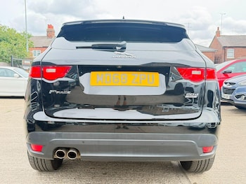 Used Jaguar F-Pace 2019 for sale - 79564681: Photo