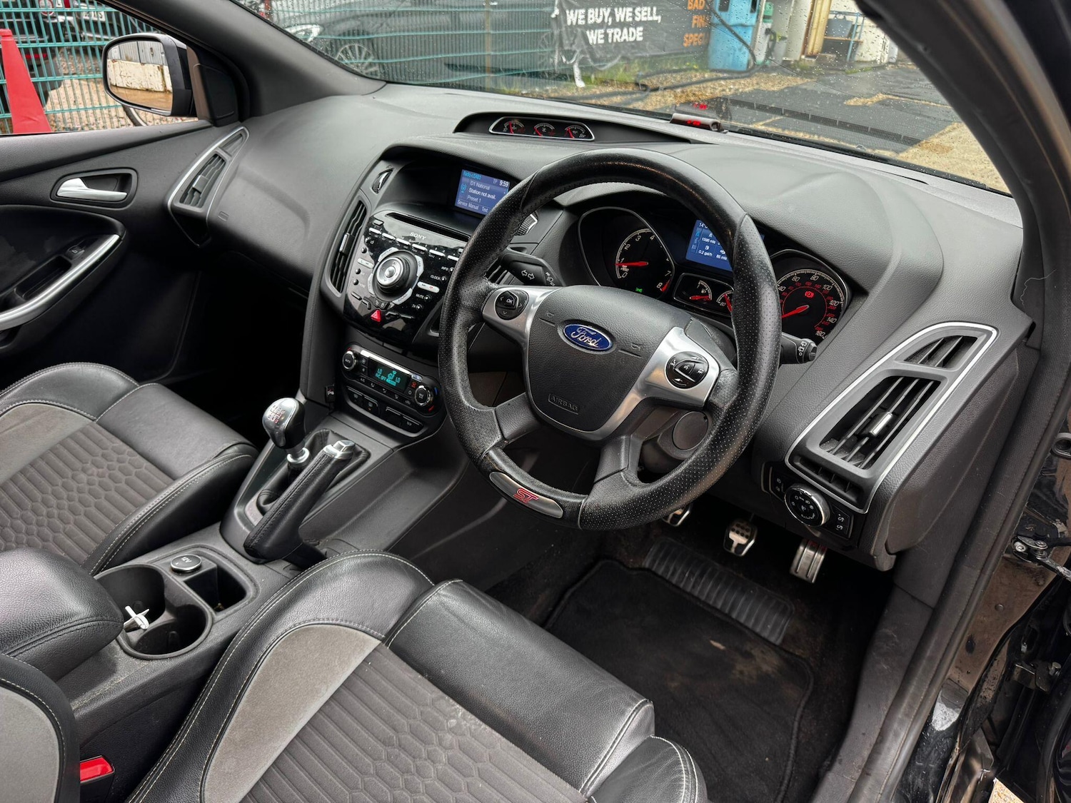 Used Ford Focus 2014 for sale - 76200292: Photo 11