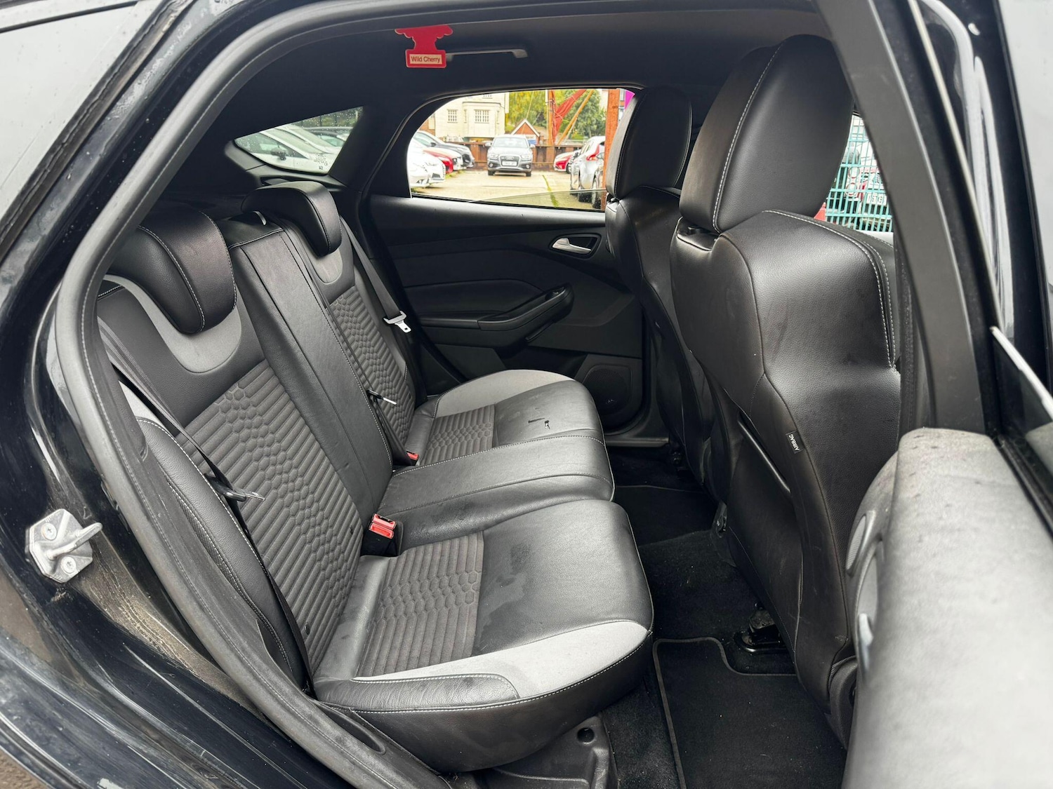 Used Ford Focus 2014 for sale - 76200292: Photo 12