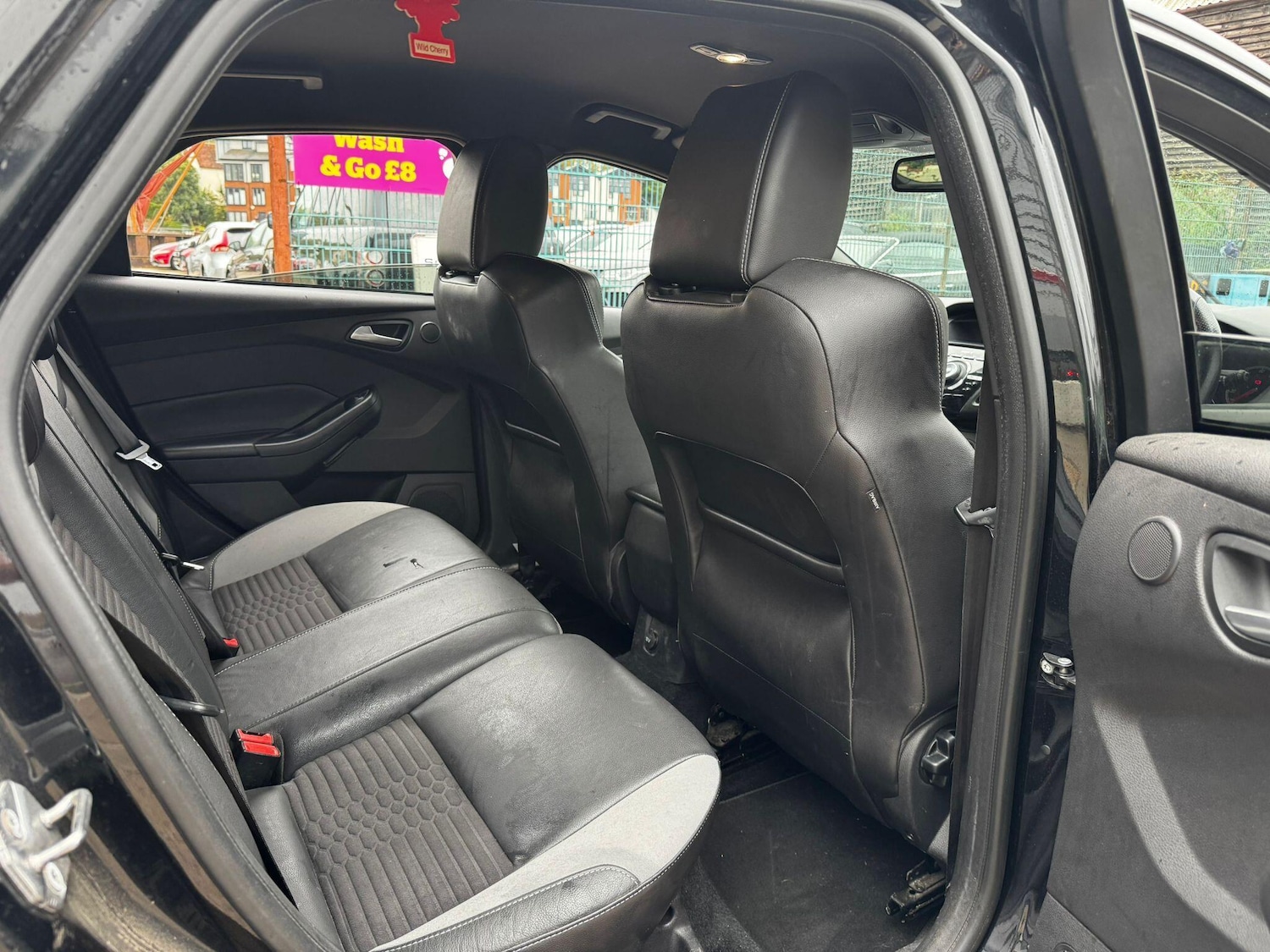 Used Ford Focus 2014 for sale - 76200292: Photo 14
