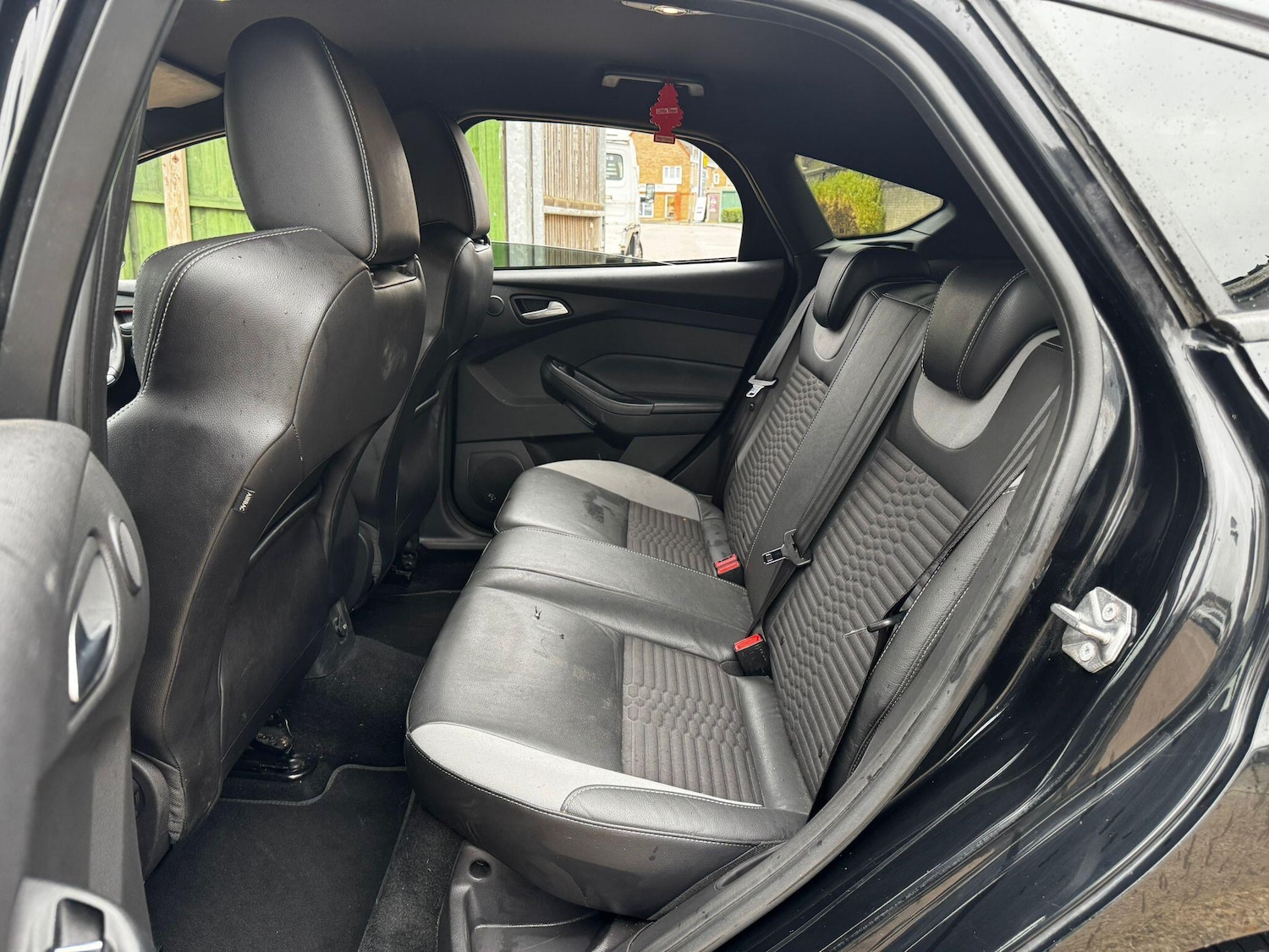 Used Ford Focus 2014 for sale - 76200292: Photo 15
