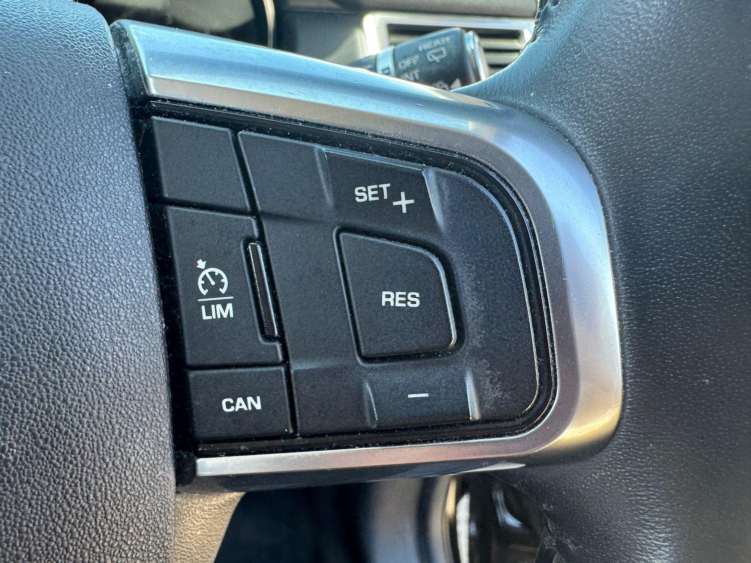 Used Land Rover Discovery Sport 2018 for sale - 77612723: Photo 28