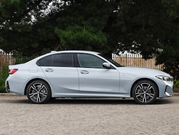 Used BMW 3 Series 2025 for sale - 75988995: Photo 2