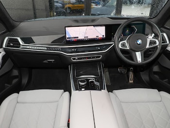 Used BMW X7 2024 for sale - 79452169: Photo