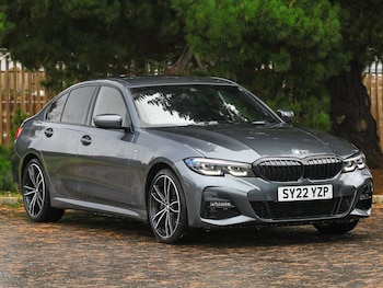 2022 - 320i xDrive M Sport 4dr Step Auto