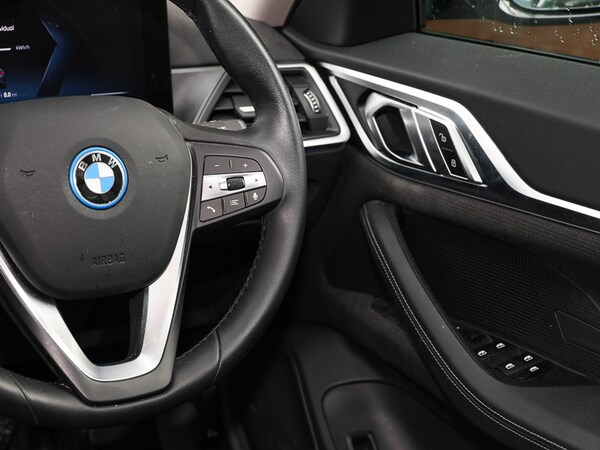 Used BMW i4 2023 for sale - 76264995: Photo 18