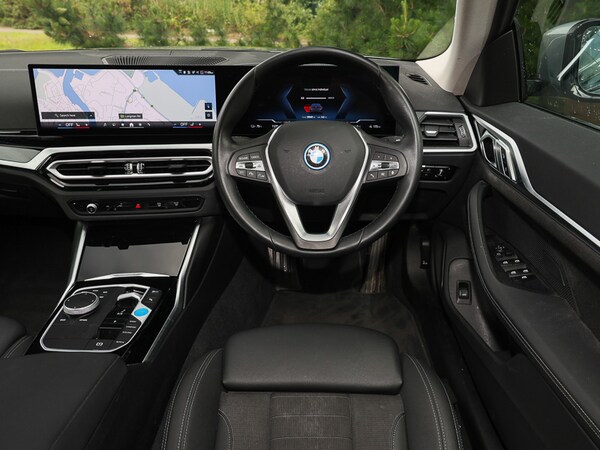 Used BMW i4 2023 for sale - 76264995: Photo 5
