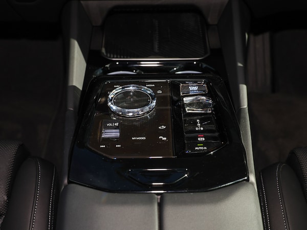 Used BMW i5 2025 for sale - 76242243: Photo 10