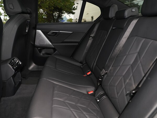 Used BMW 5 Series 2024 for sale - 76054721: Photo 12