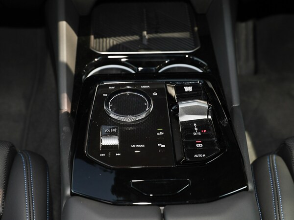 Used BMW 5 Series 2025 for sale - 74956892: Photo 10