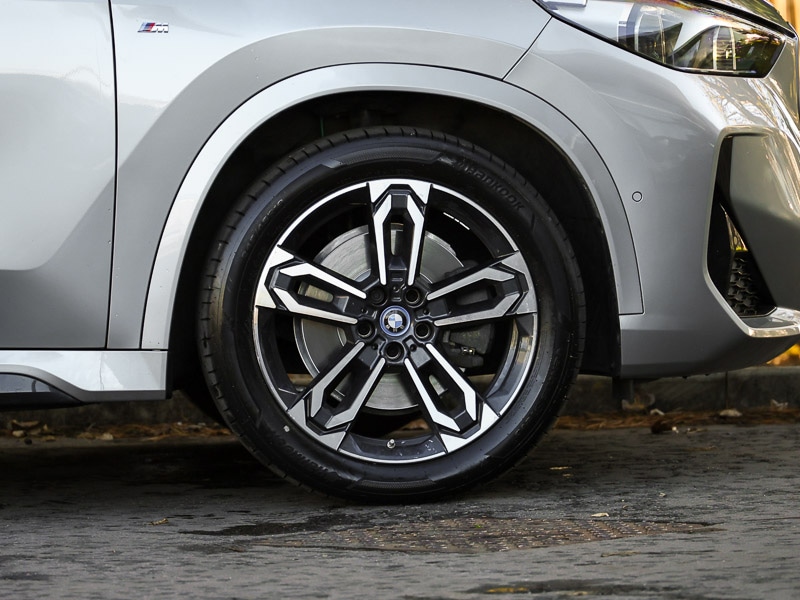 Used BMW iX1 2023 for sale - 76351333: Photo 12