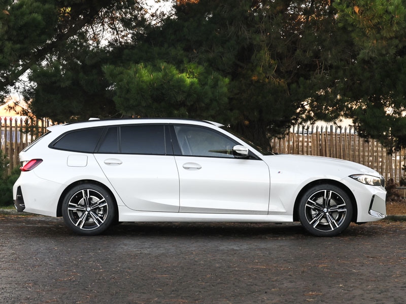 Used BMW 3 Series 2025 for sale - 76800261: Photo 2