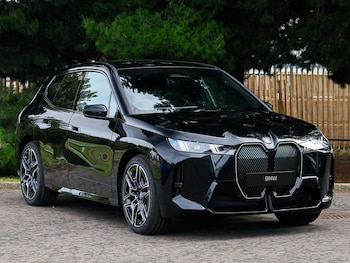 2025 - 300kW xDrive45 M Sport 101kWh 5dr Auto