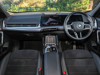 Used BMW iX1 2023 for sale - 76737115: Photo