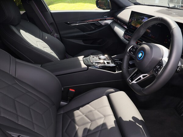 Used BMW 5 Series 2025 for sale - 75413688: Photo 6