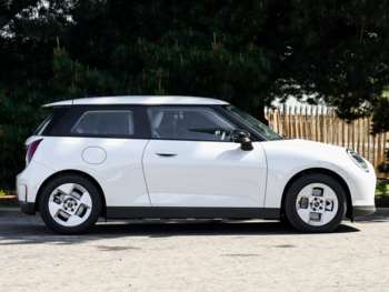 Used MINI Cooper 2024 for sale - 74732005: Photo