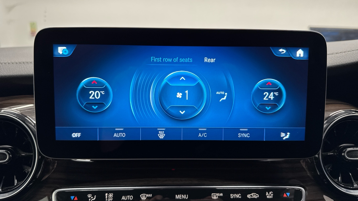 Used Mercedes-Benz V-Class 2020 for sale - 76559864: Photo 36