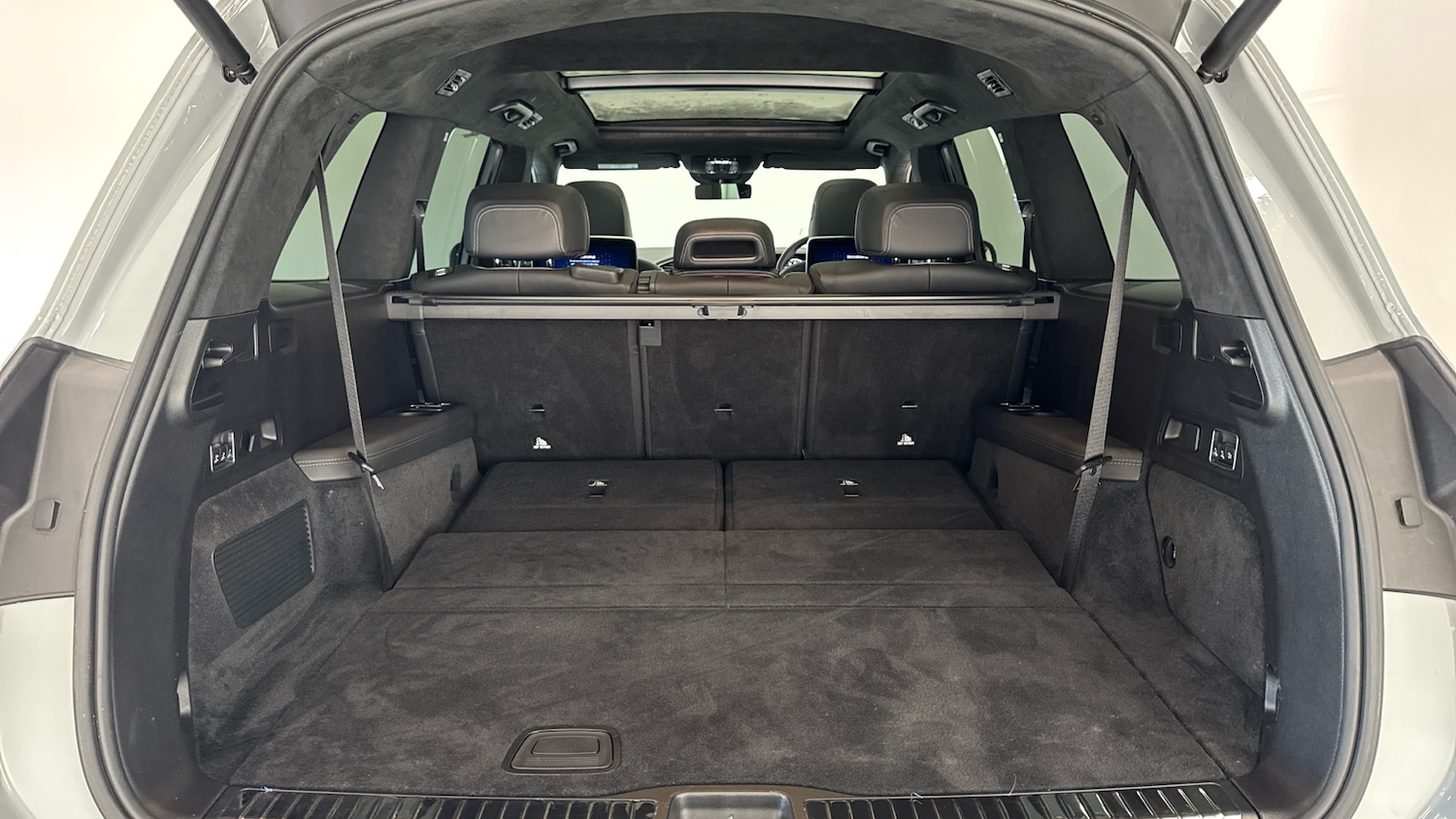 Used Mercedes-Benz GLS 2024 for sale - 76737915: Photo 17