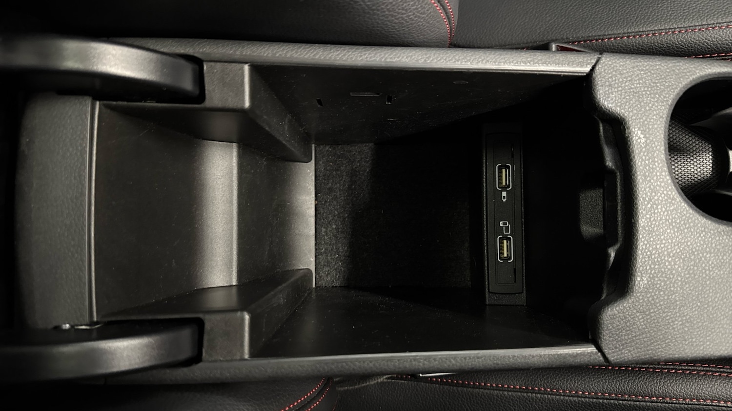 Used Mercedes-Benz B Class 2016 for sale - 77151072: Photo 37