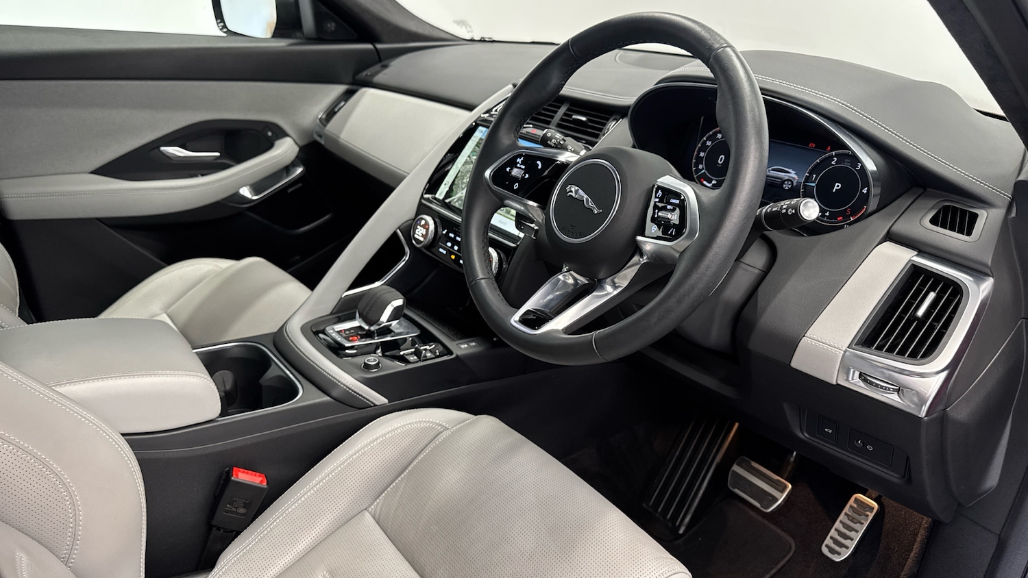 Used Jaguar E-Pace 2024 for sale - 77997437: Photo 11