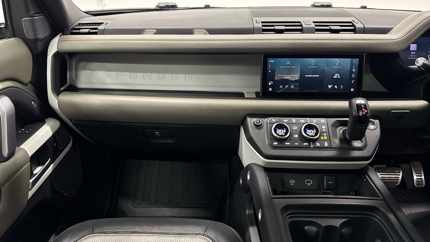 Used Land Rover Defender 2021 for sale - 77665514: Photo 14