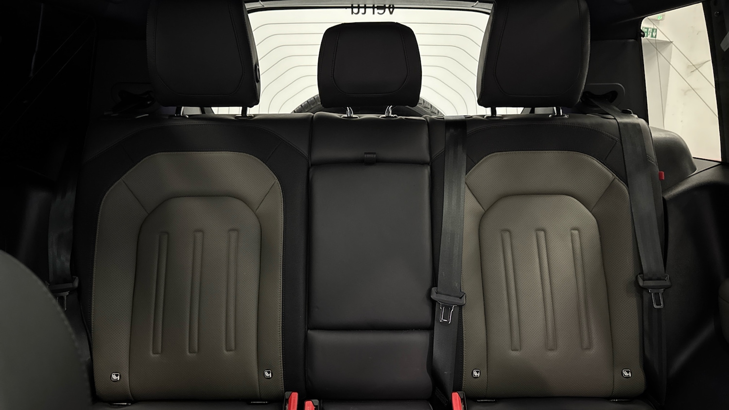 Used Land Rover Defender 2021 for sale - 77665514: Photo 15