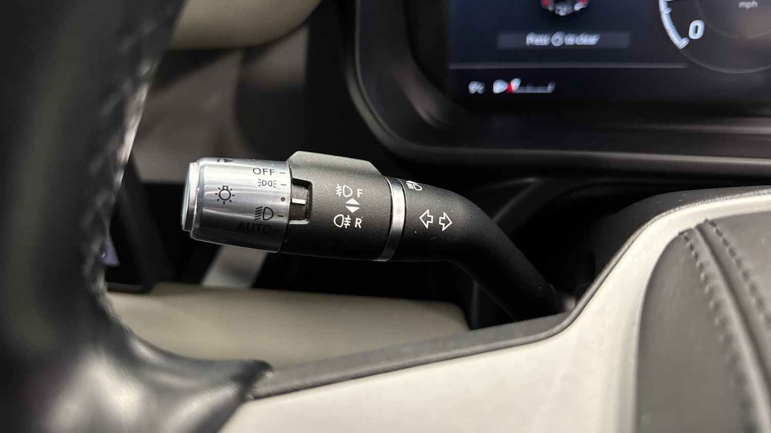 Used Land Rover Defender 2021 for sale - 77665514: Photo 30