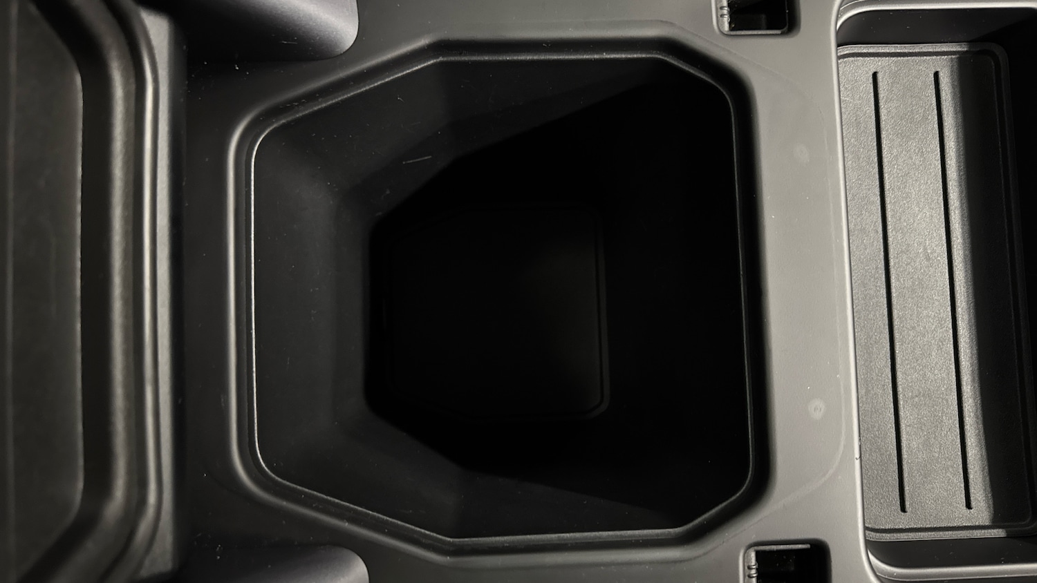 Used Land Rover Defender 2021 for sale - 77665514: Photo 35