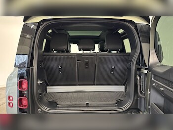 Used Land Rover Defender 2021 for sale - 77665514: Photo