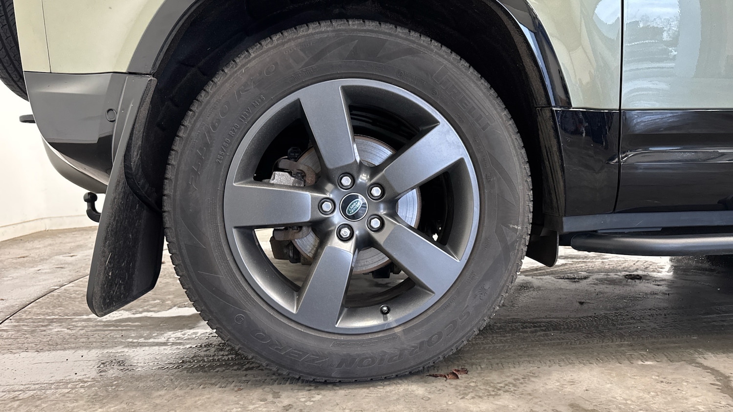 Used Land Rover Defender 2021 for sale - 77665514: Photo 7