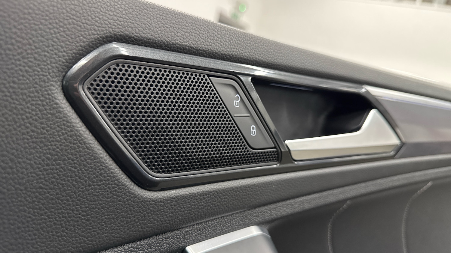 Used Volkswagen Tiguan 2017 for sale - 77272152: Photo 25