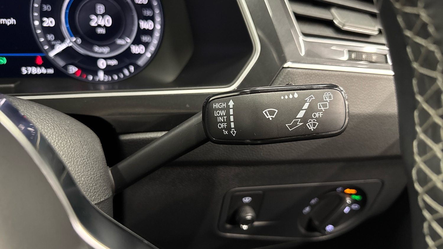 Used Volkswagen Tiguan 2017 for sale - 77272152: Photo 34