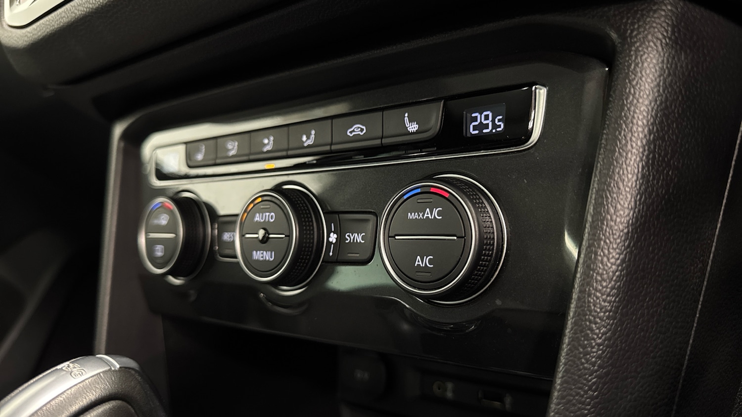 Used Volkswagen Tiguan 2017 for sale - 77272152: Photo 35