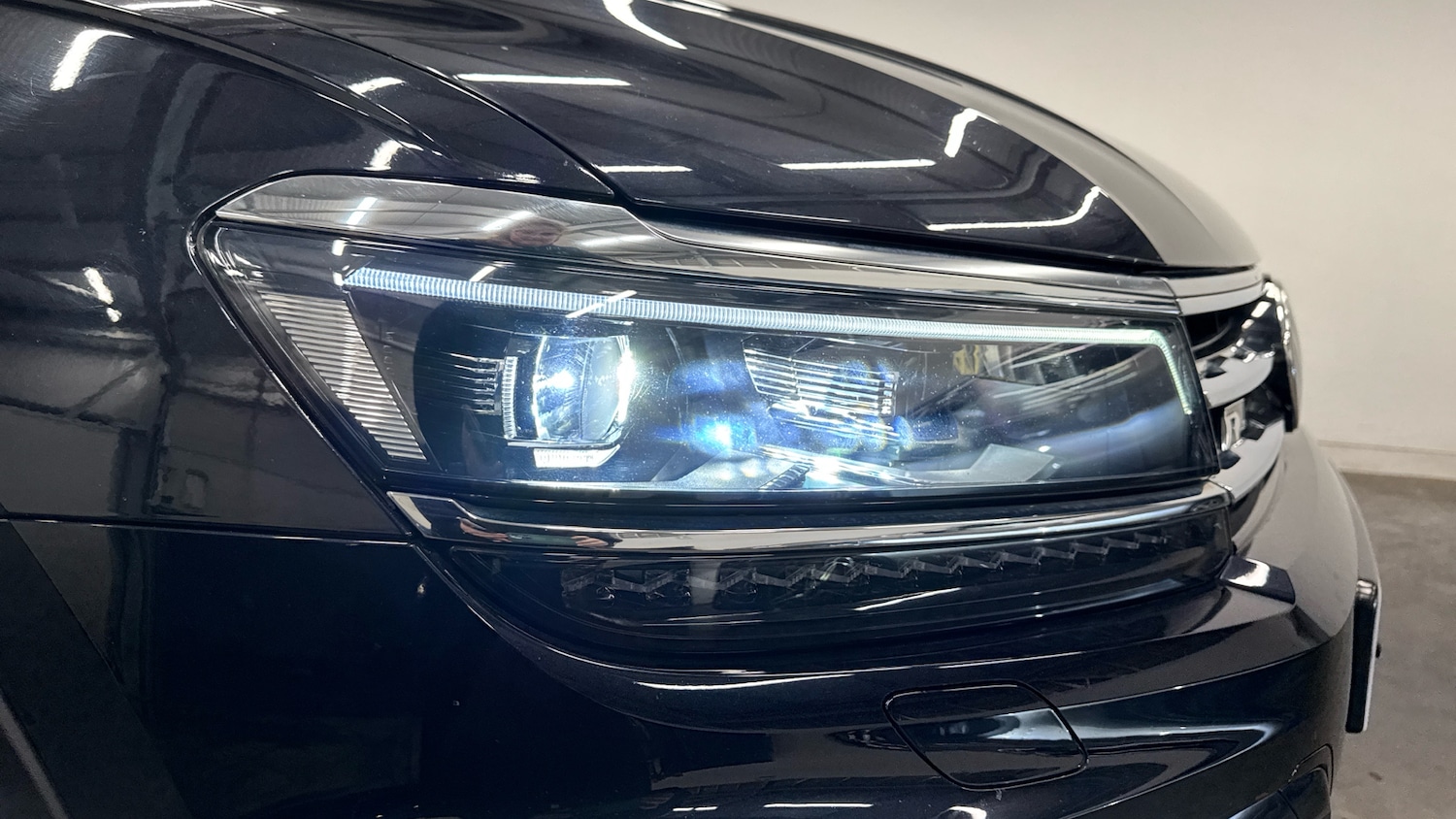 Used Volkswagen Tiguan 2017 for sale - 77272152: Photo 43