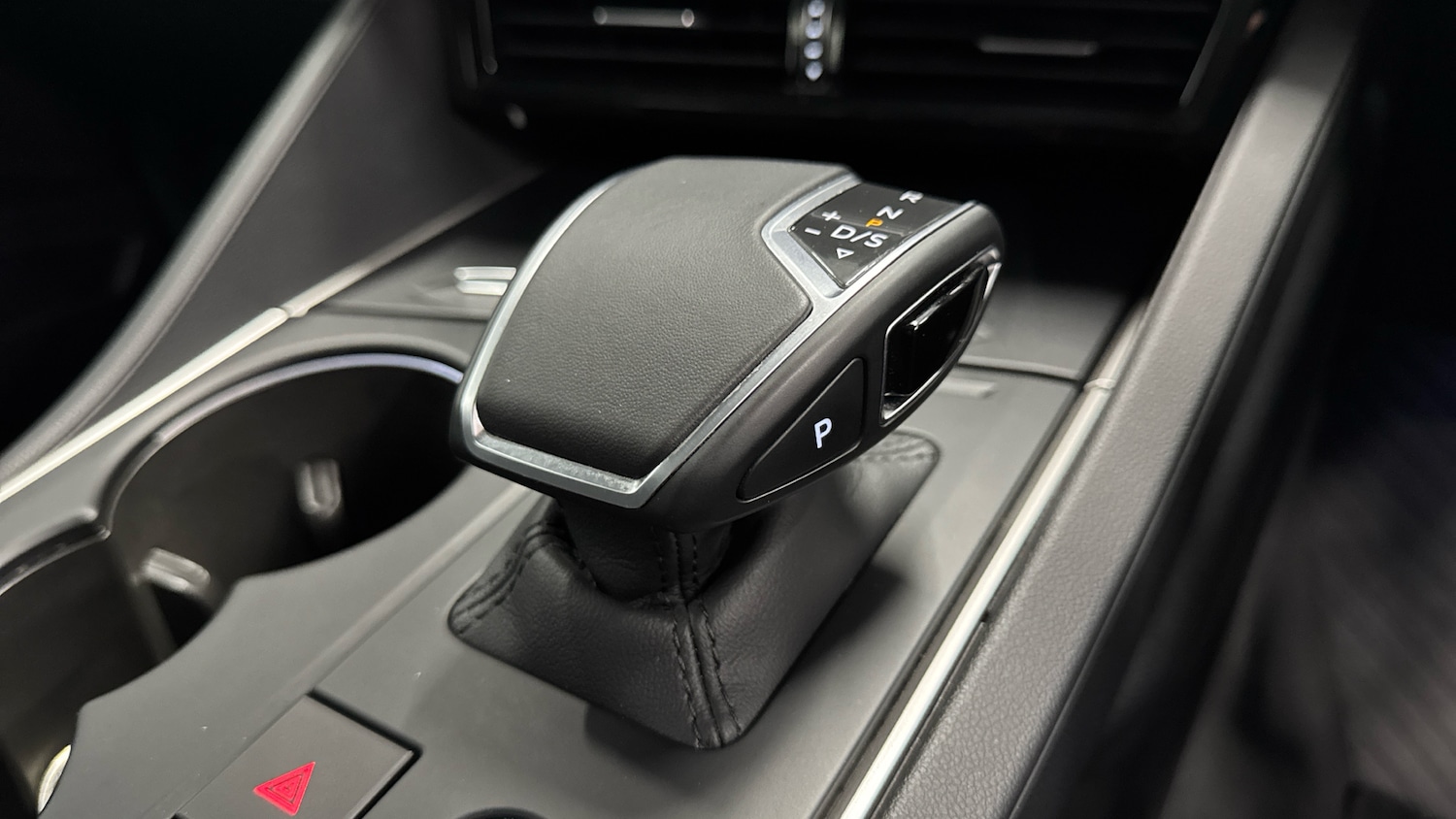 Used Volkswagen Touareg 2020 for sale - 76707660: Photo 13