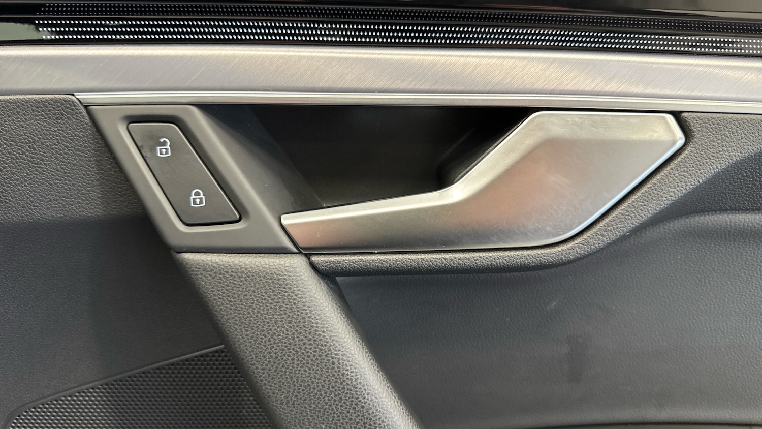 Used Volkswagen Touareg 2020 for sale - 76707660: Photo 24