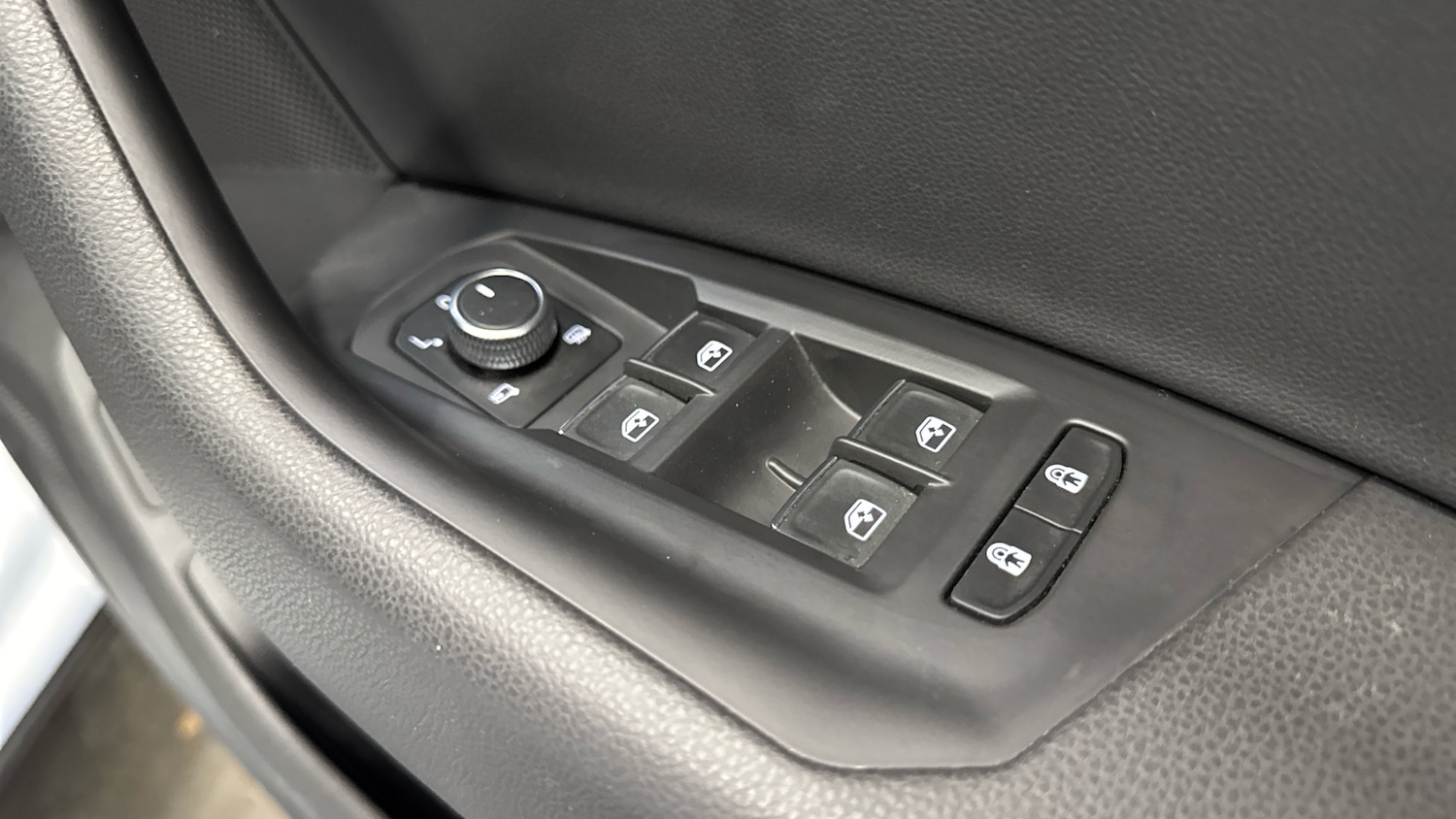 Used Volkswagen Touareg 2020 for sale - 76707660: Photo 25